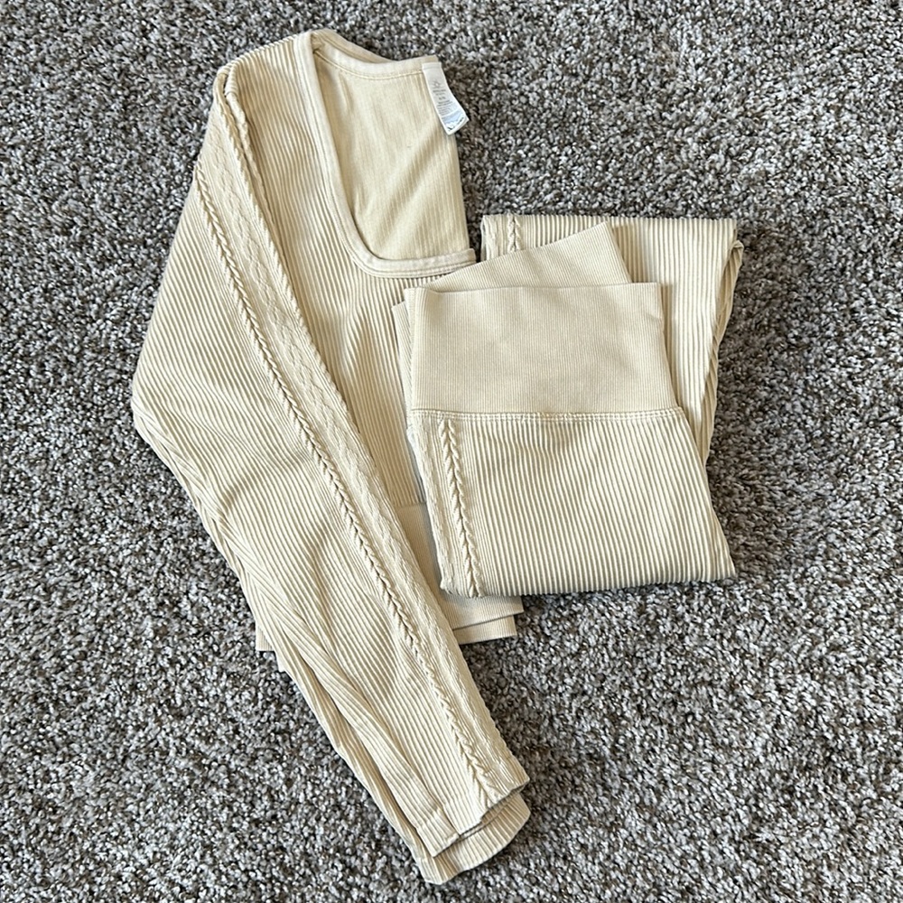 OFFLINE by Aerie Set